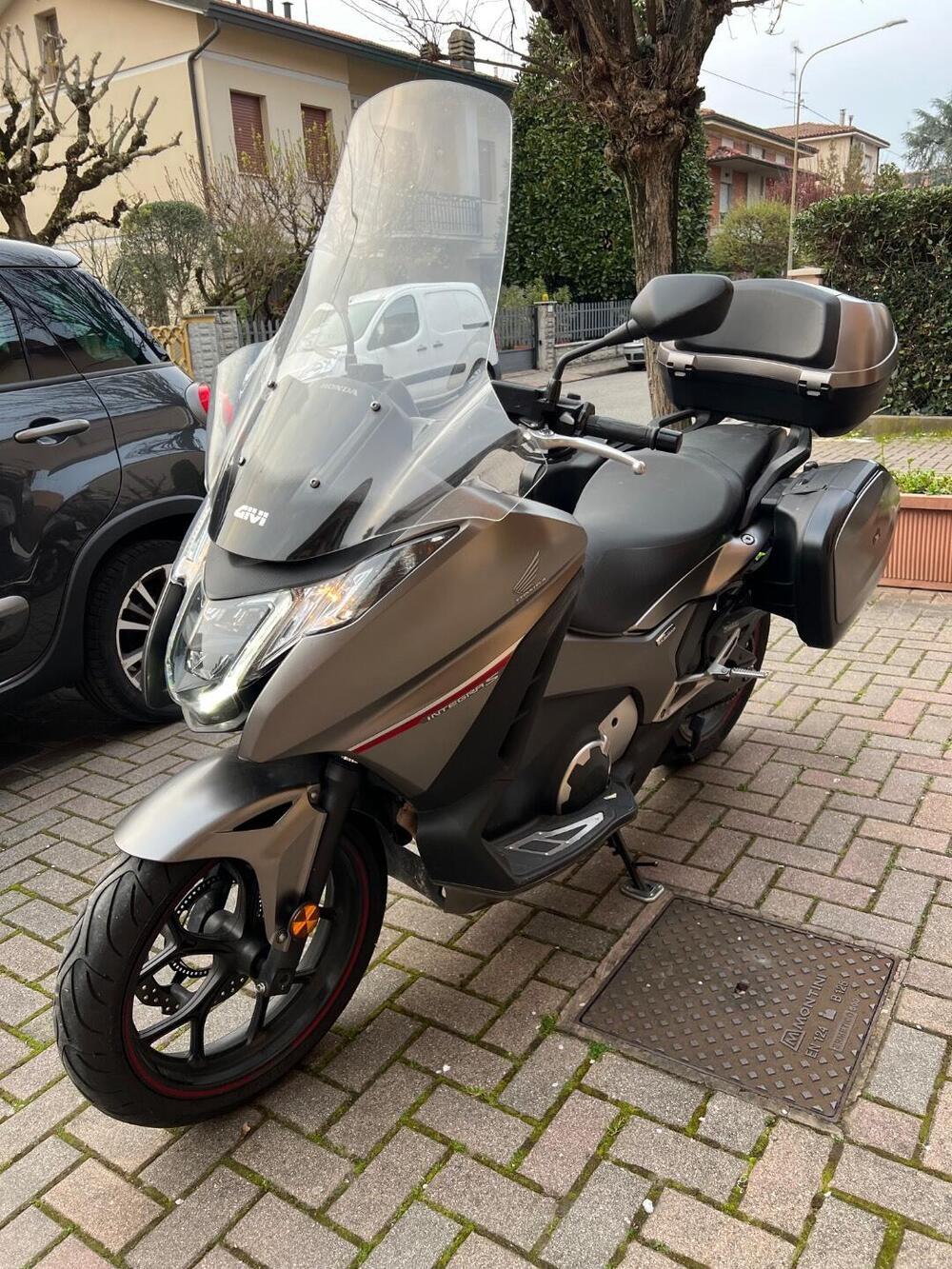 Honda Integra 750 DCT Sport (2017) (12)