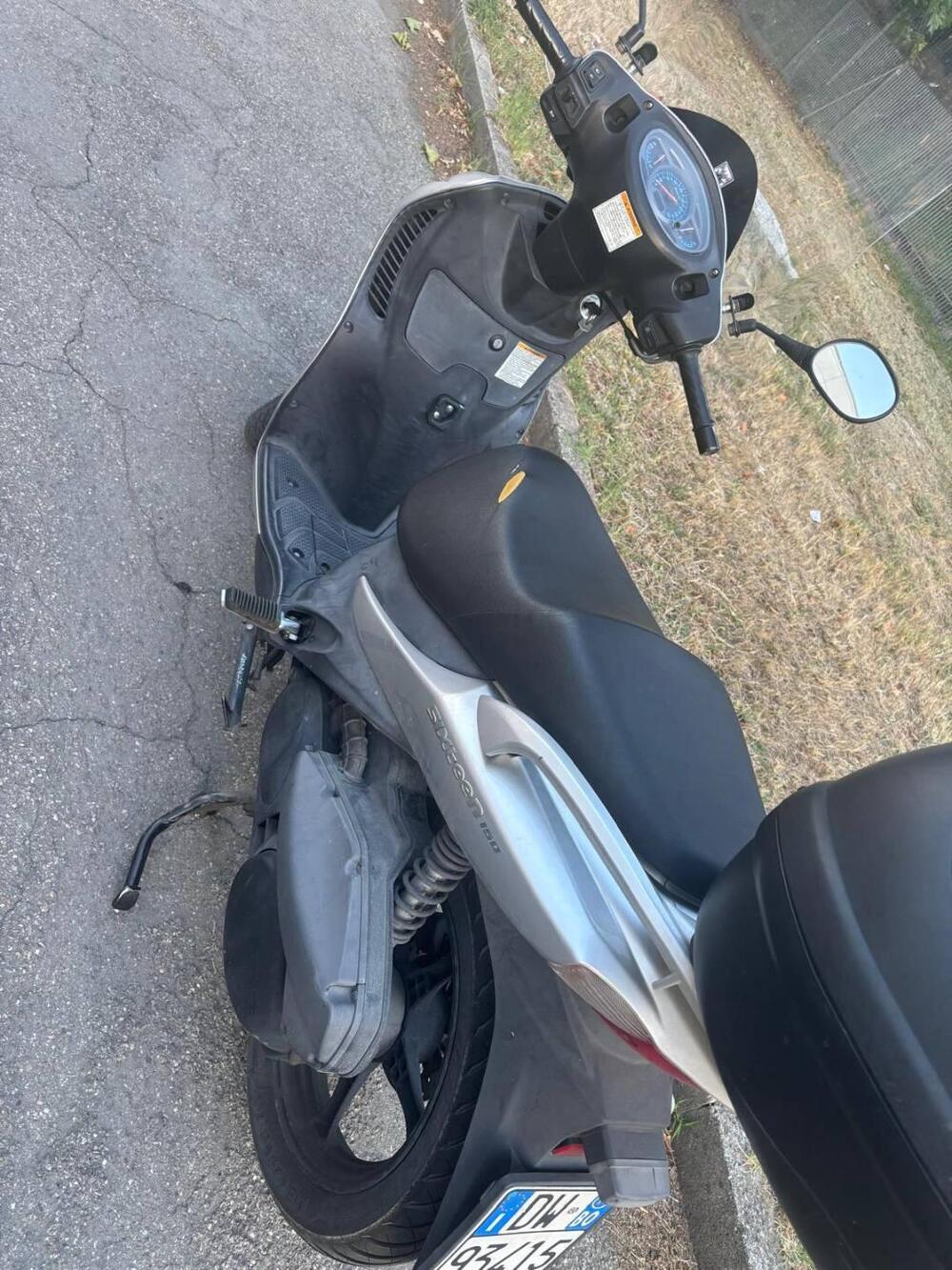 Suzuki SIXteen 150 (2007 - 14) (2)