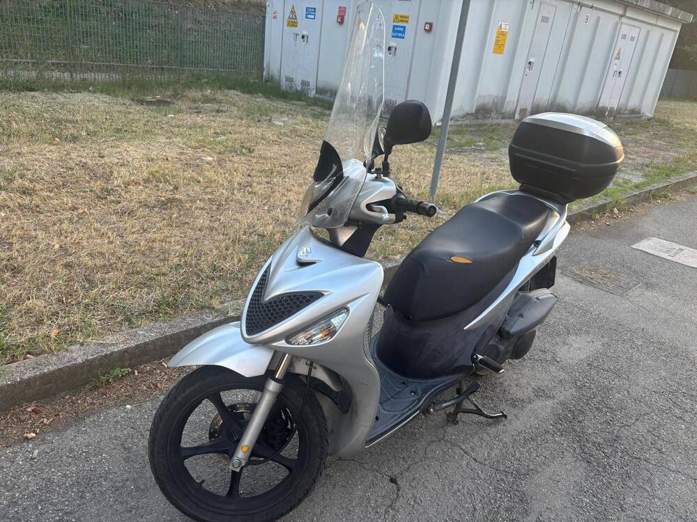 Suzuki SIXteen 150 (2007 - 14)