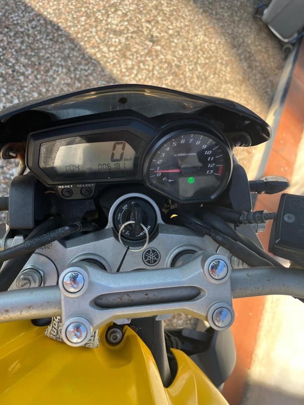 Yamaha FZ1 (2006 - 16) (2)