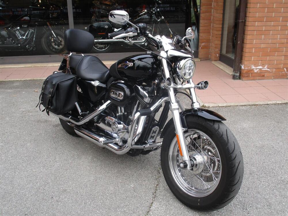 Harley-Davidson 1200 Custom (2007 - 13) - XL 1200C (2)