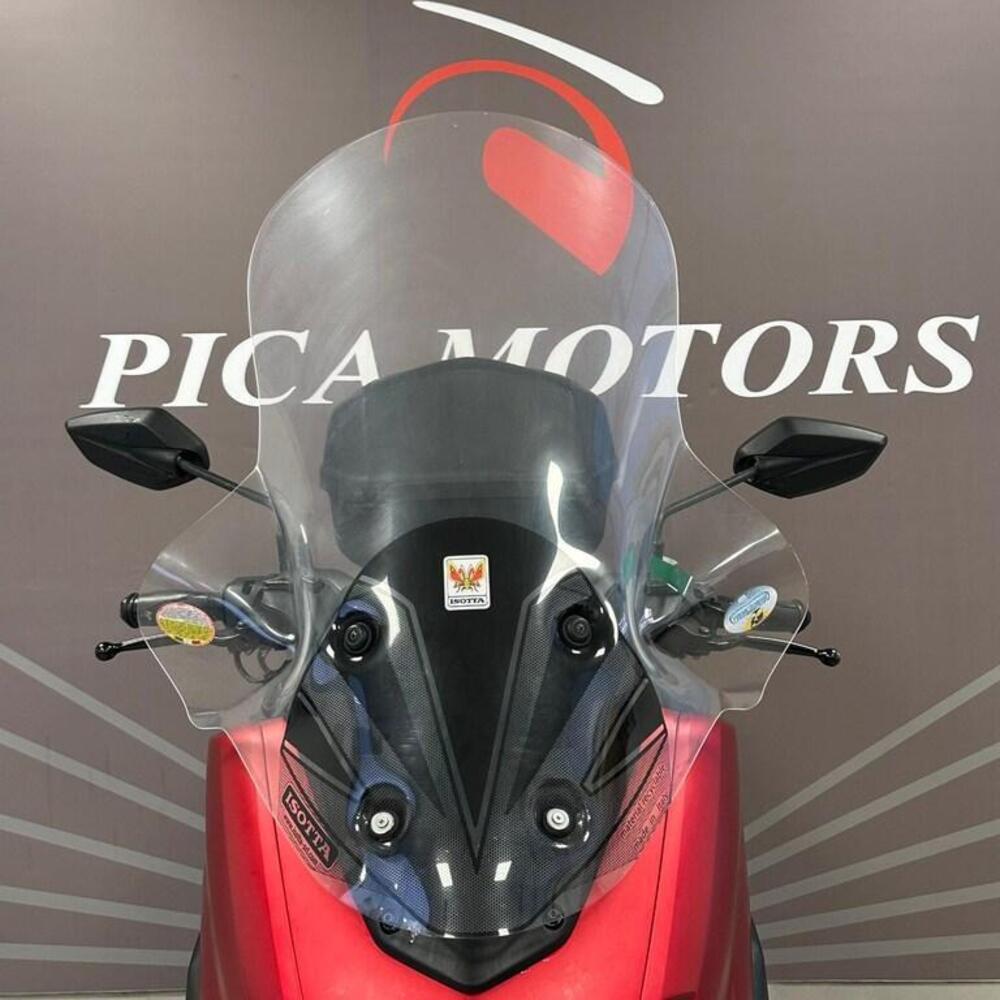 Yamaha N-Max 155 (2022 - 25) (4)