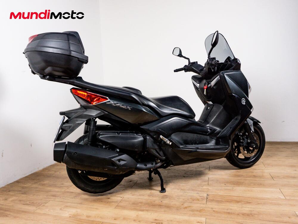 Yamaha X-Max 400 Iron Max ABS (2016) (3)