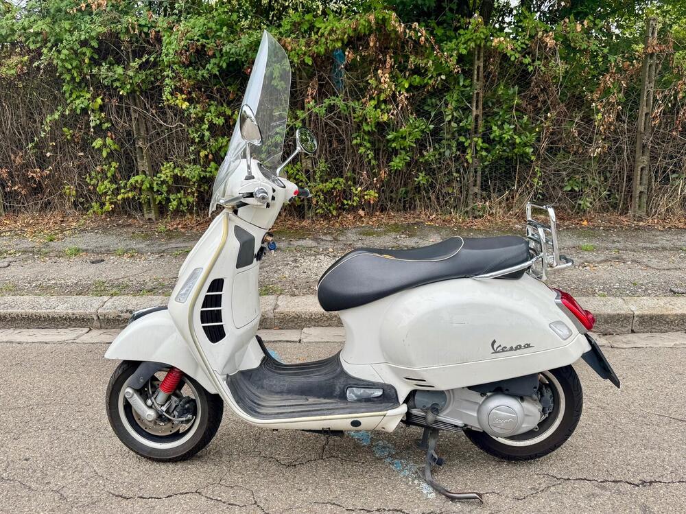 Vespa GTS 300 ABS (2014 - 16) (5)