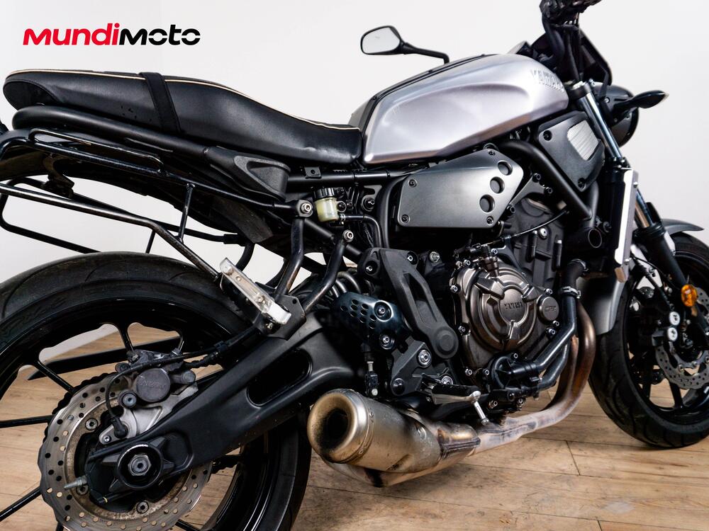 Yamaha XSR 700 (2021) (4)