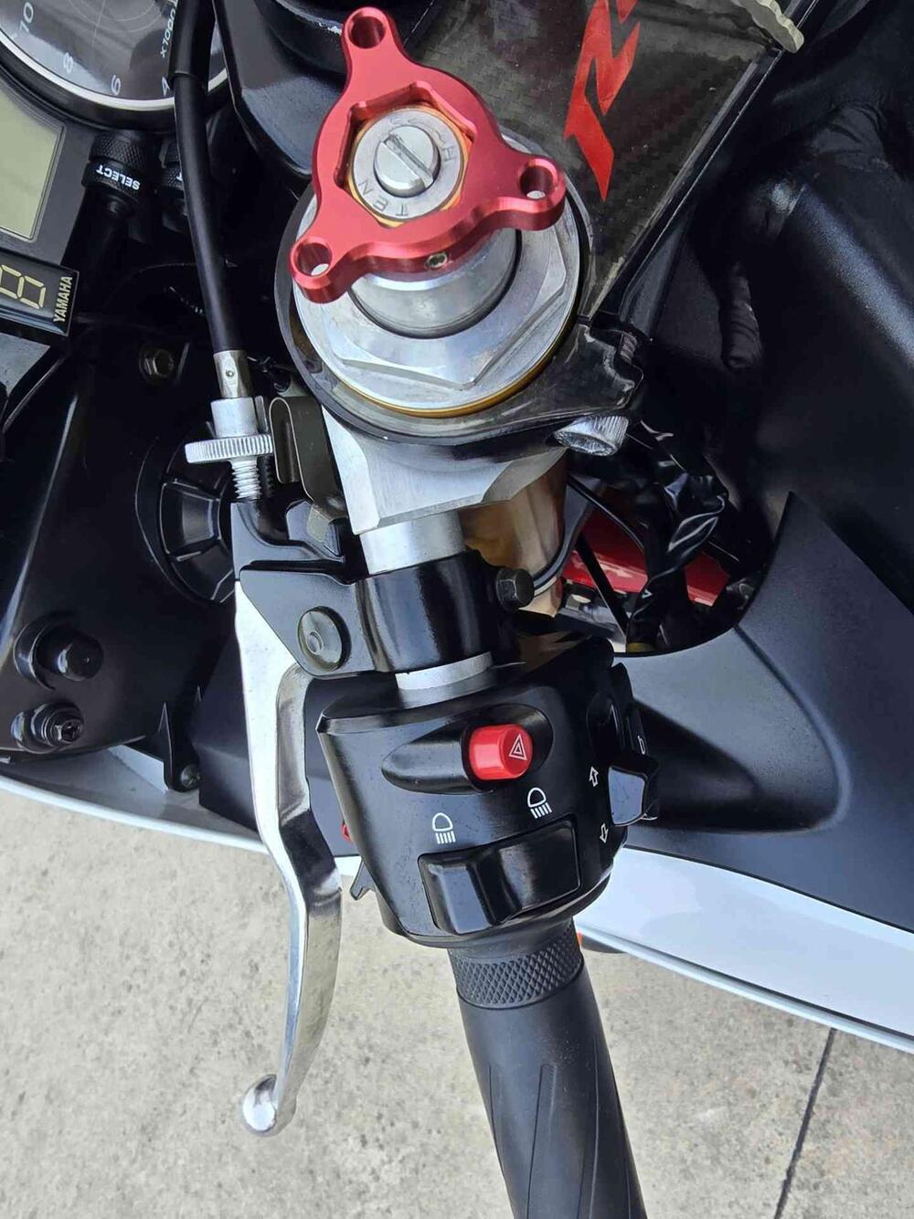 Yamaha YZF R6 (2006 - 07) (17)