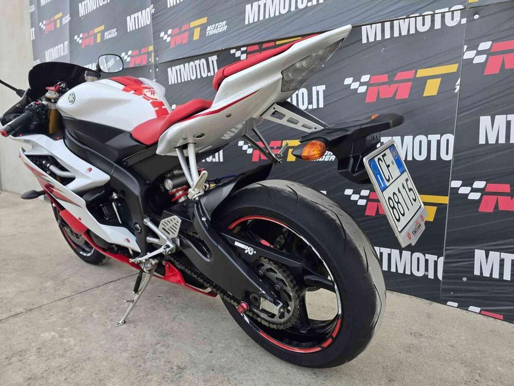 Yamaha YZF R6 (2006 - 07) (4)