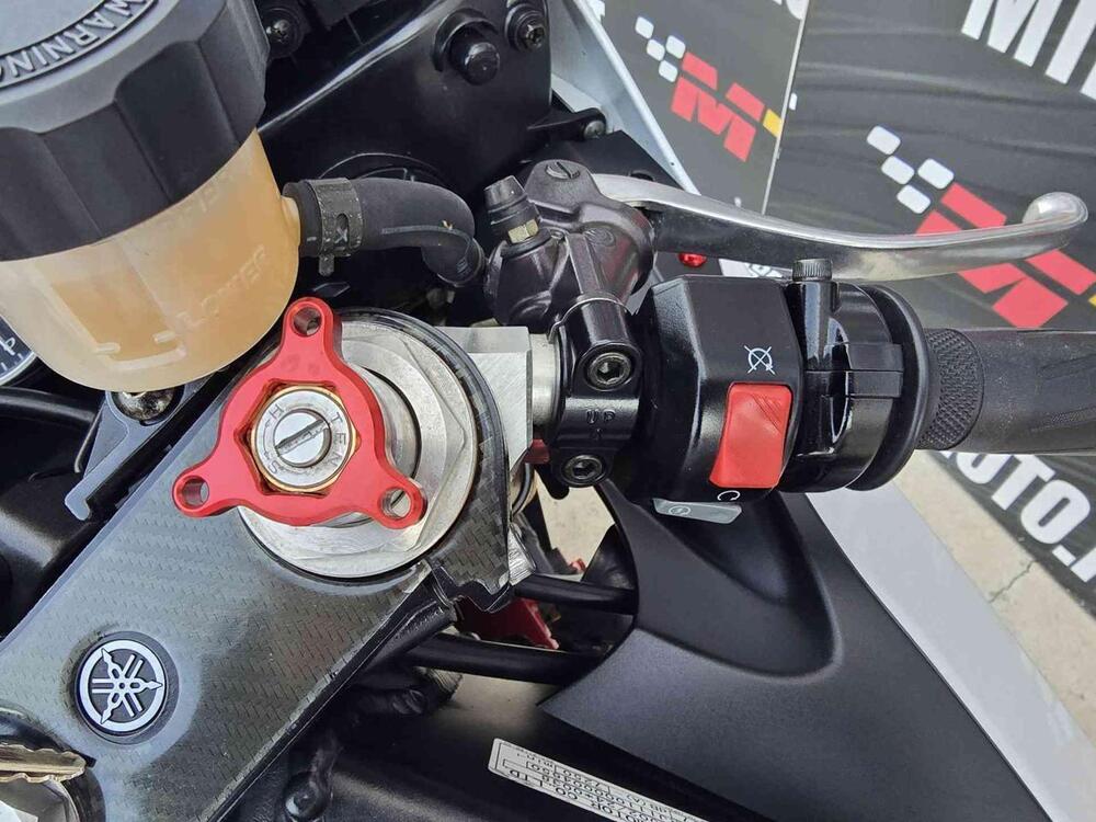 Yamaha YZF R6 (2006 - 07) (18)