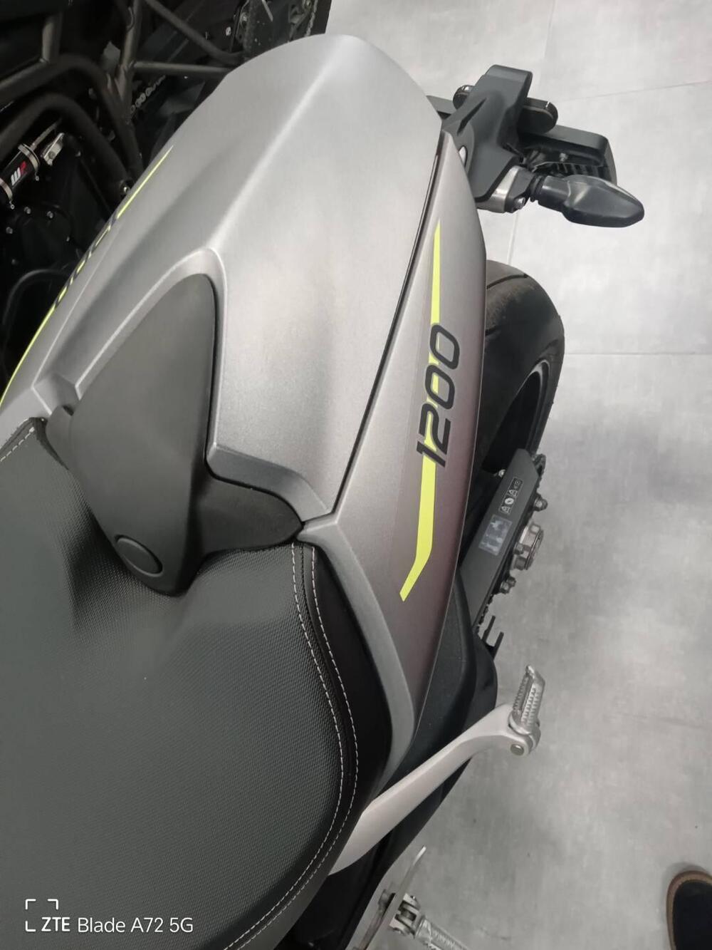 Triumph Speed Triple 1200 RS (2021 - 24) (6)