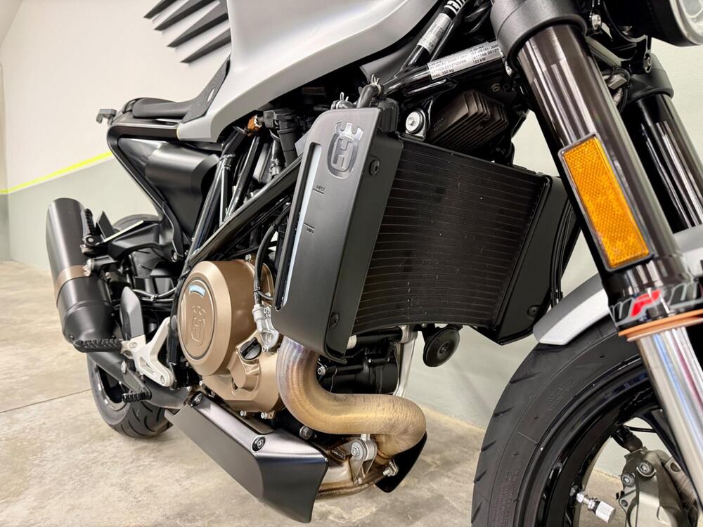 Husqvarna Vitpilen 701 (2018 - 19) (5)