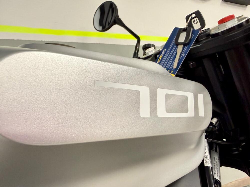 Husqvarna Vitpilen 701 (2018 - 19) (16)