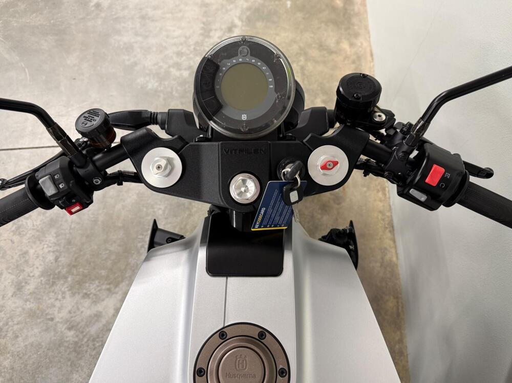 Husqvarna Vitpilen 701 (2018 - 19) (15)