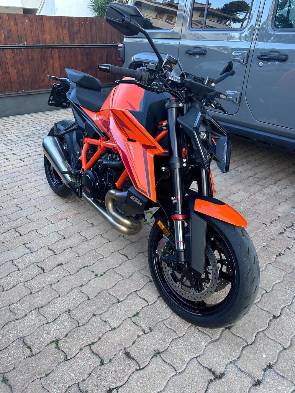KTM 1390 Super Duke R (2024 - 26) (2)