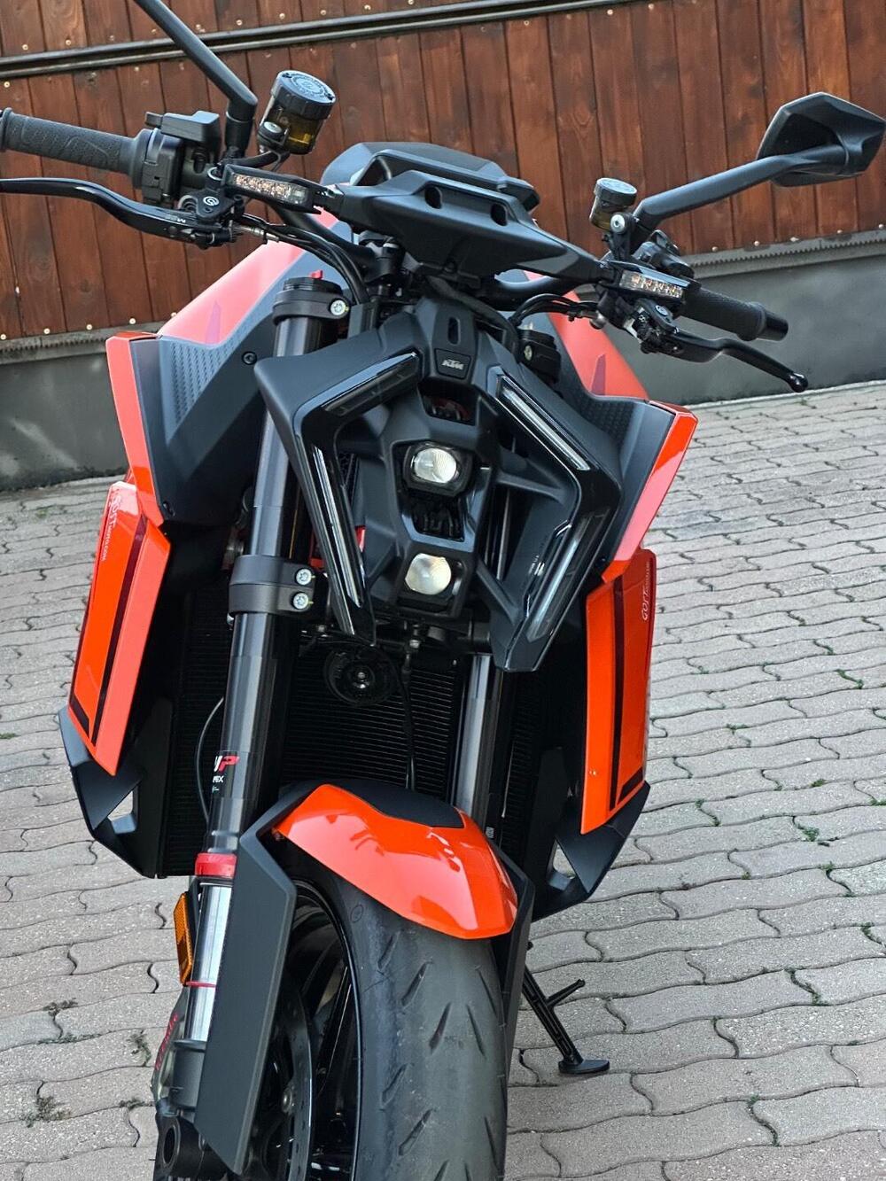 KTM 1390 Super Duke R (2024 - 26) (4)