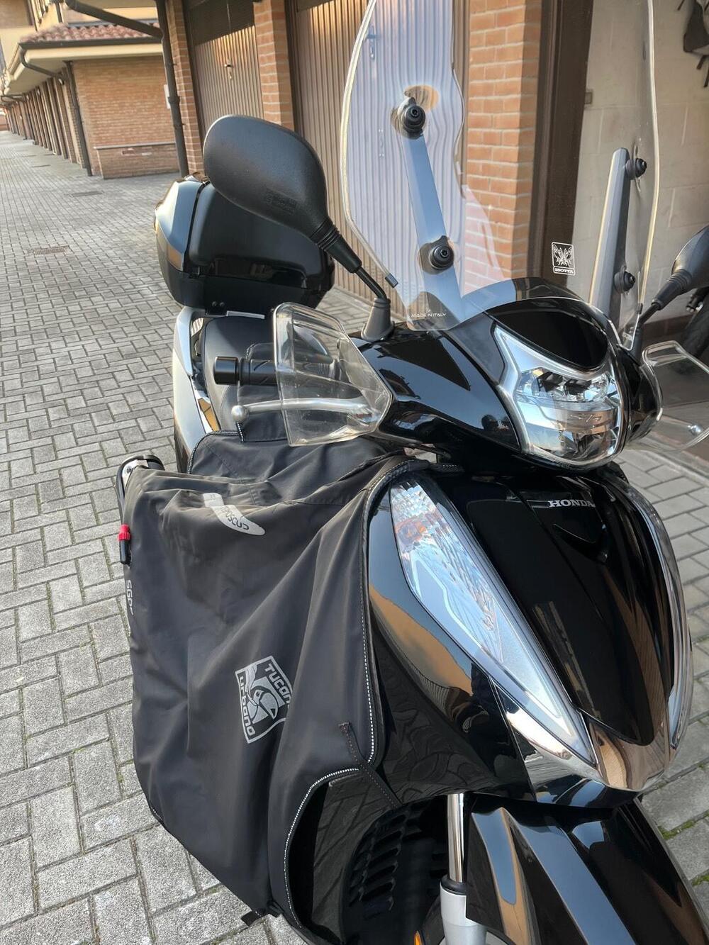 Honda SH 300 i ABS (2016 - 20) (5)