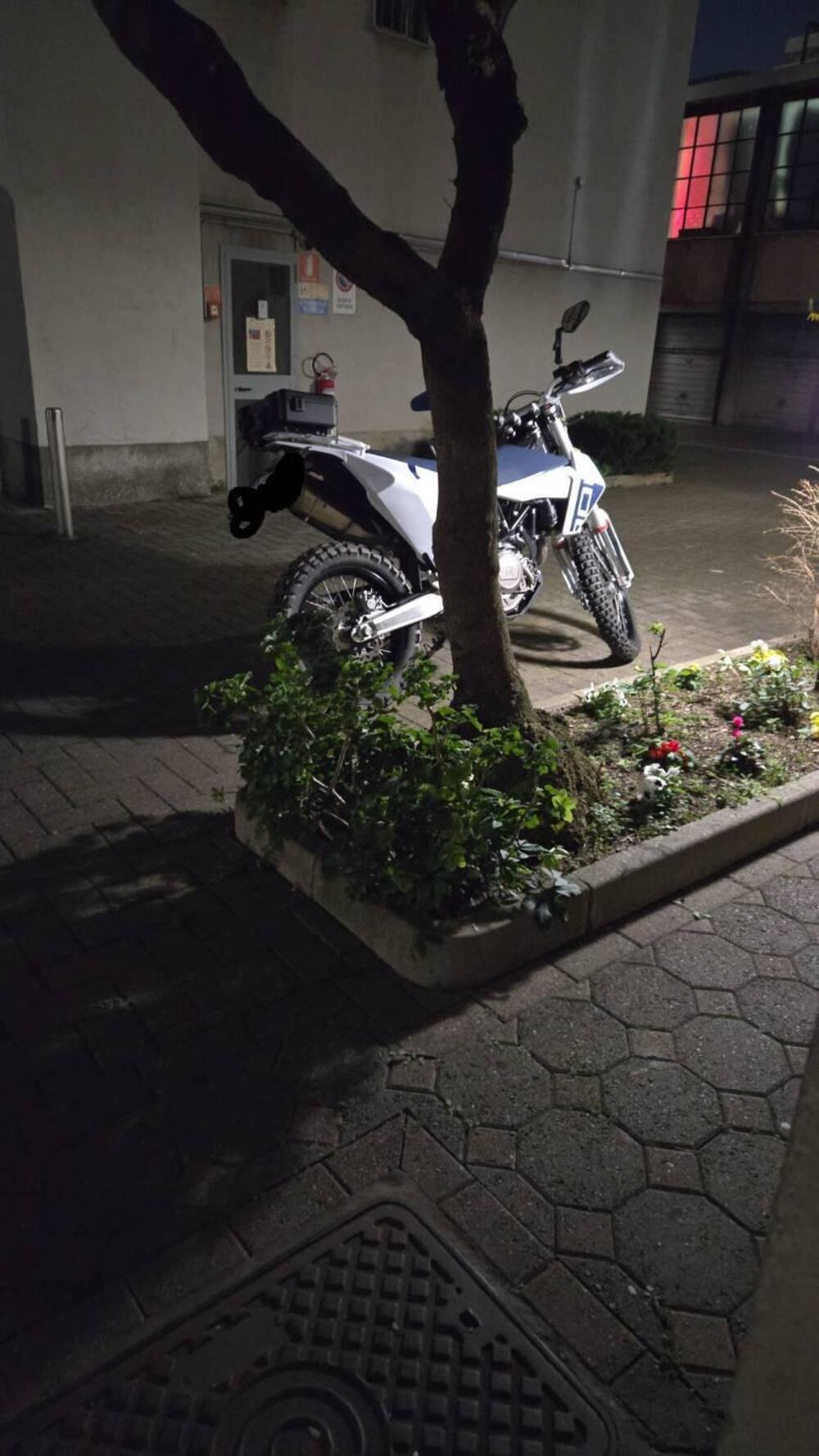 Husqvarna 701 Enduro (2026) (3)