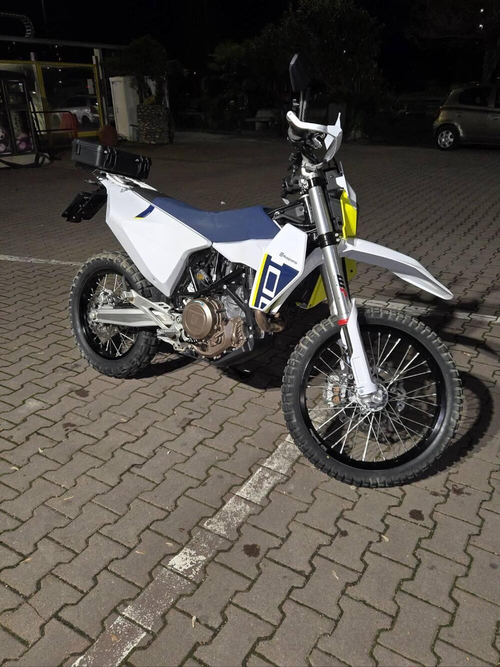 Husqvarna 701 Enduro (2026) (2)