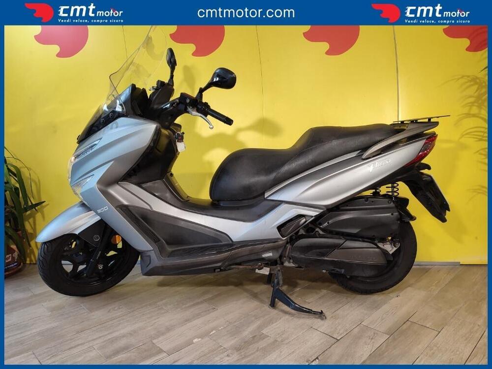 Kymco X-Town 300i ABS (2016 - 20) (3)