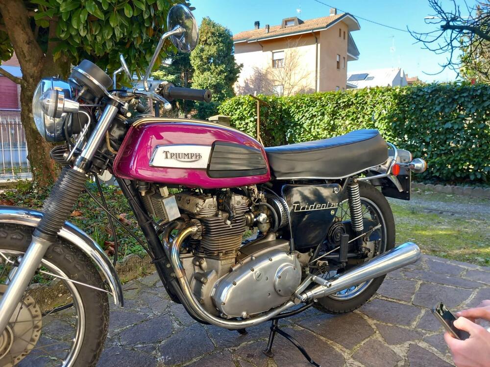 Triumph Trident