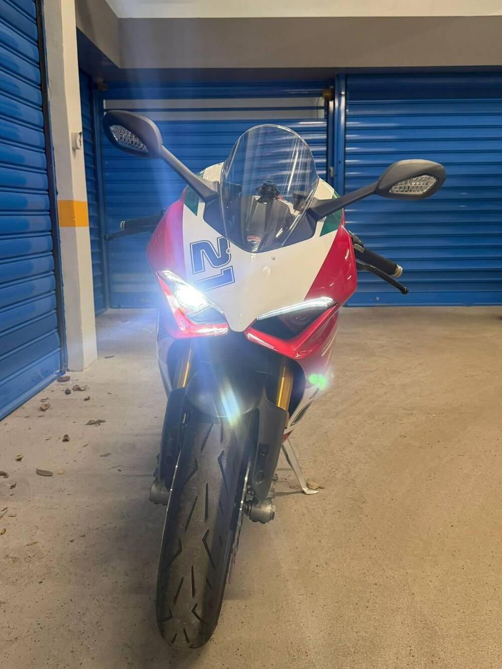 Ducati Panigale V2 Bayliss 1st Championship 20th Anniversary (2021 - 24) (4)