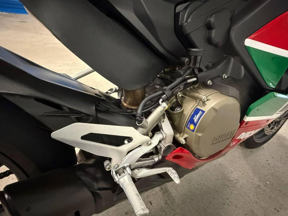 Ducati Panigale V2 Bayliss 1st Championship 20th Anniversary (2021 - 24) (7)