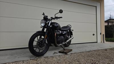 Triumph Street Twin 900 (2019 - 20) usata