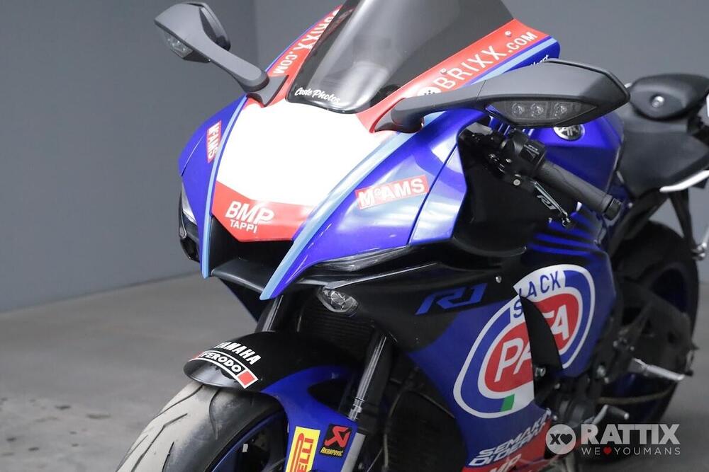 Yamaha YZF R1 (2020 - 25) (6)