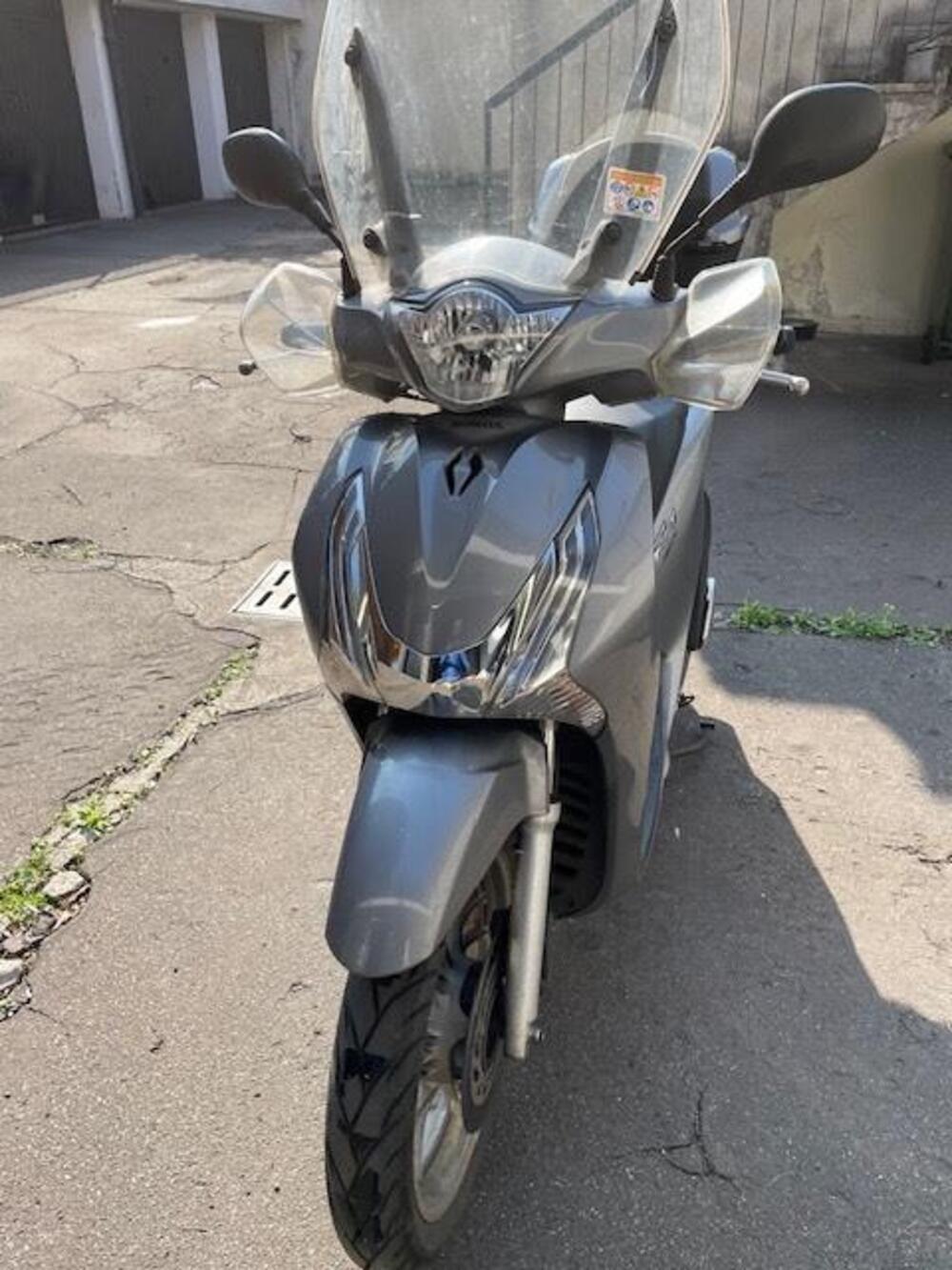Honda SH 150i ABS (2013 - 16) (4)