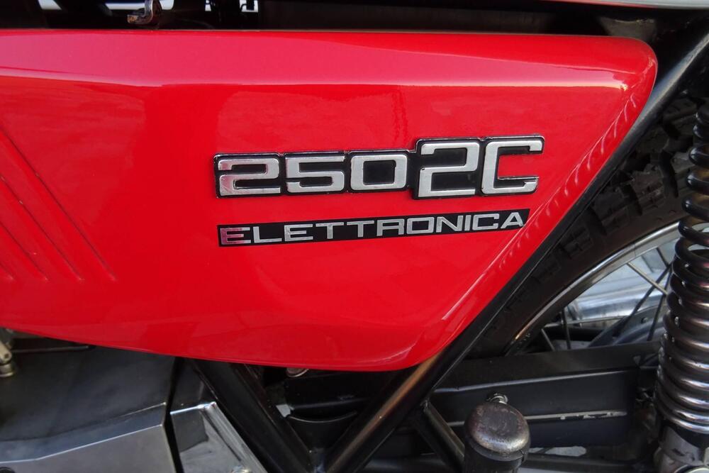 Benelli 250 2C Elettronica  (6)