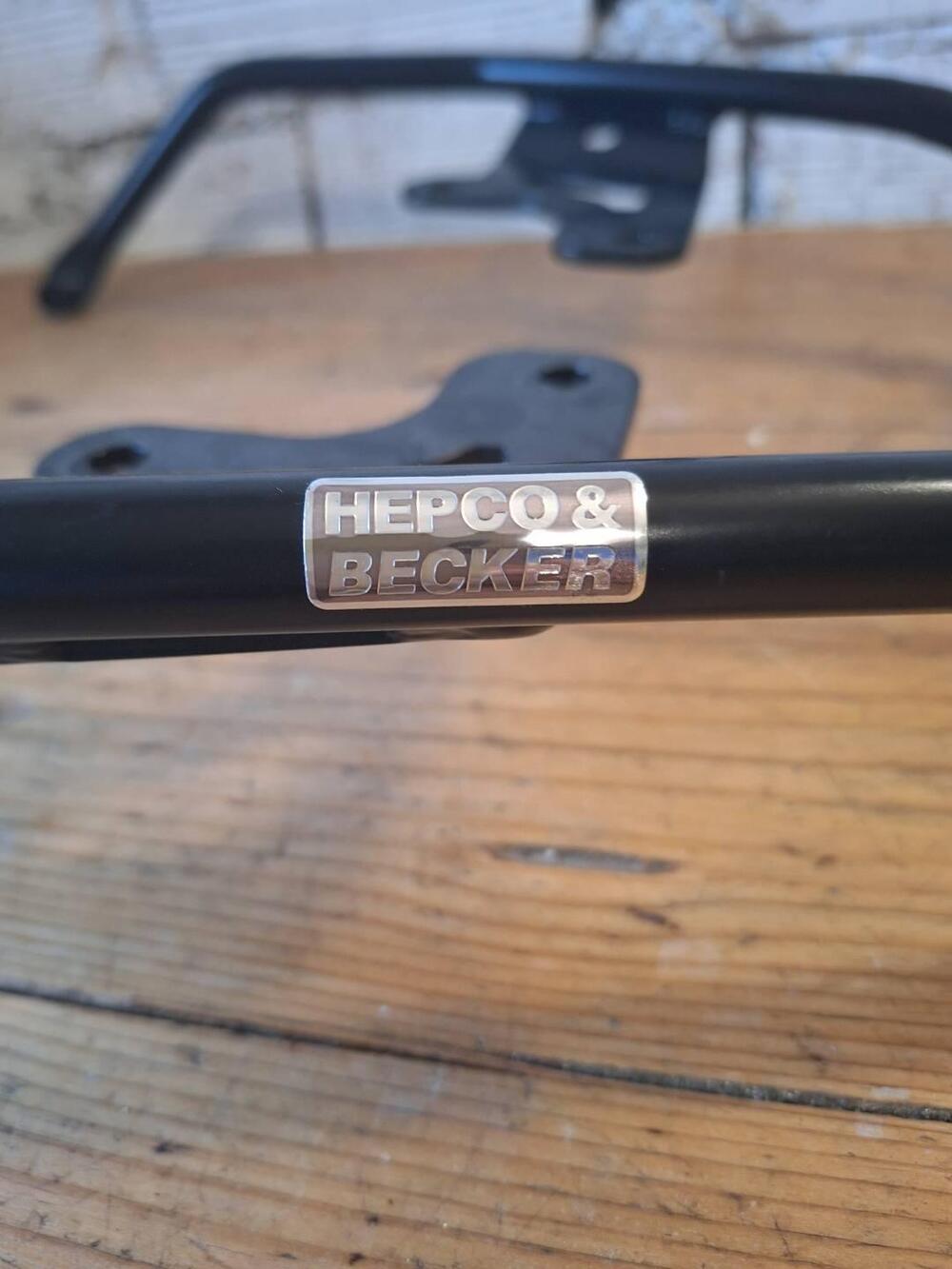 Moto Guzzi V100 Mandello S (2022 - 24) (12)