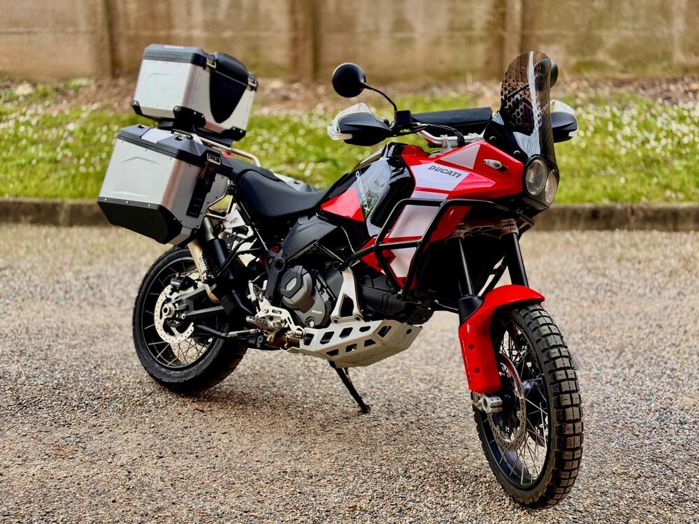 Ducati DesertX Discovery (2025)