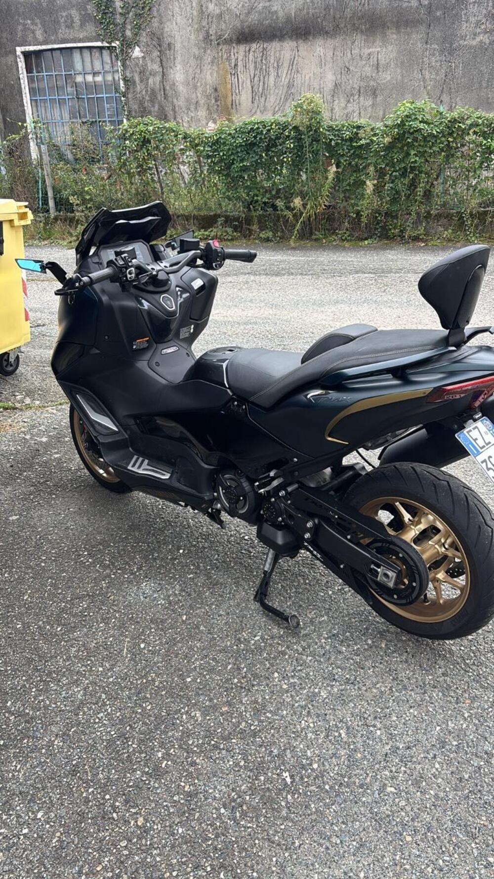 Yamaha T-Max 560 Tech Max (2022 - 24) (3)