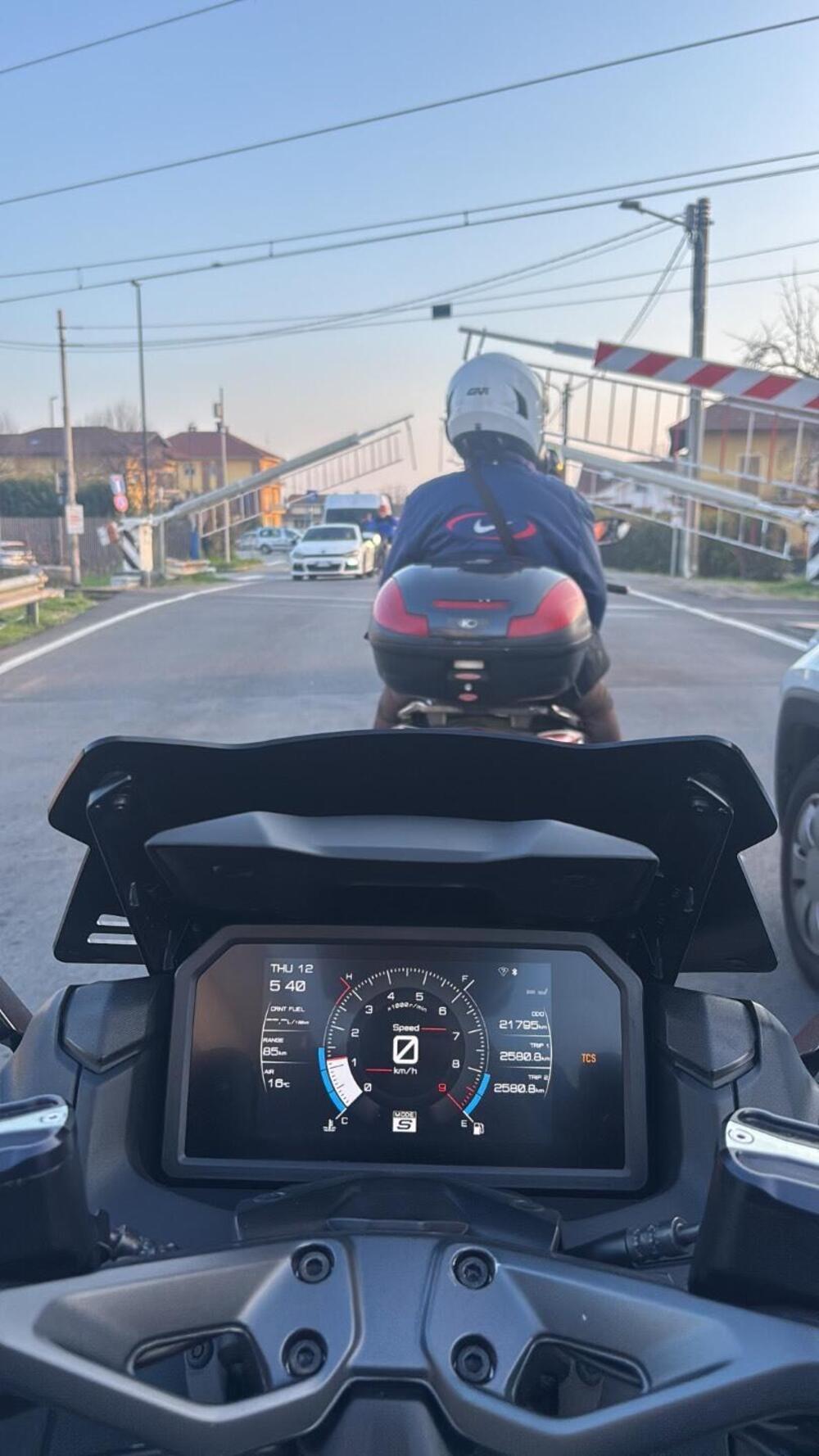 Yamaha T-Max 560 Tech Max (2022 - 24) (5)