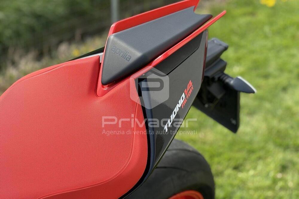 Aprilia Tuono V4 Factory (2021 - 24) (6)