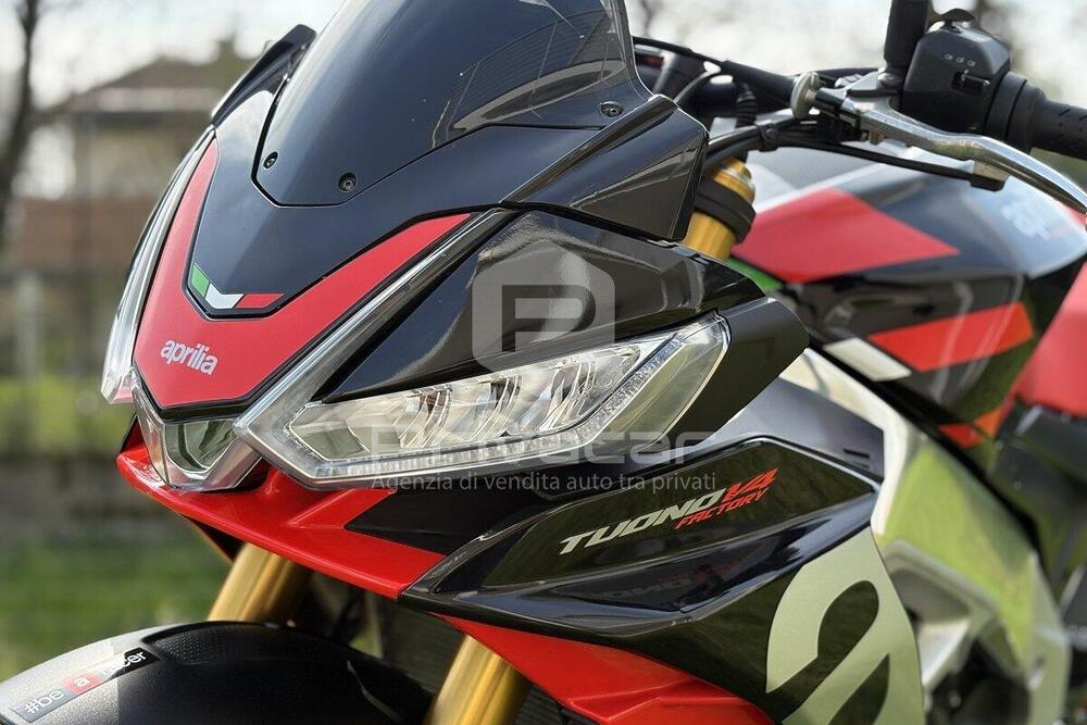 Aprilia Tuono V4 Factory (2021 - 24) (7)