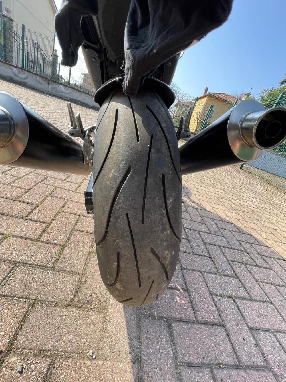 Ducati Monster 600 Dark (1998 - 01) (9)