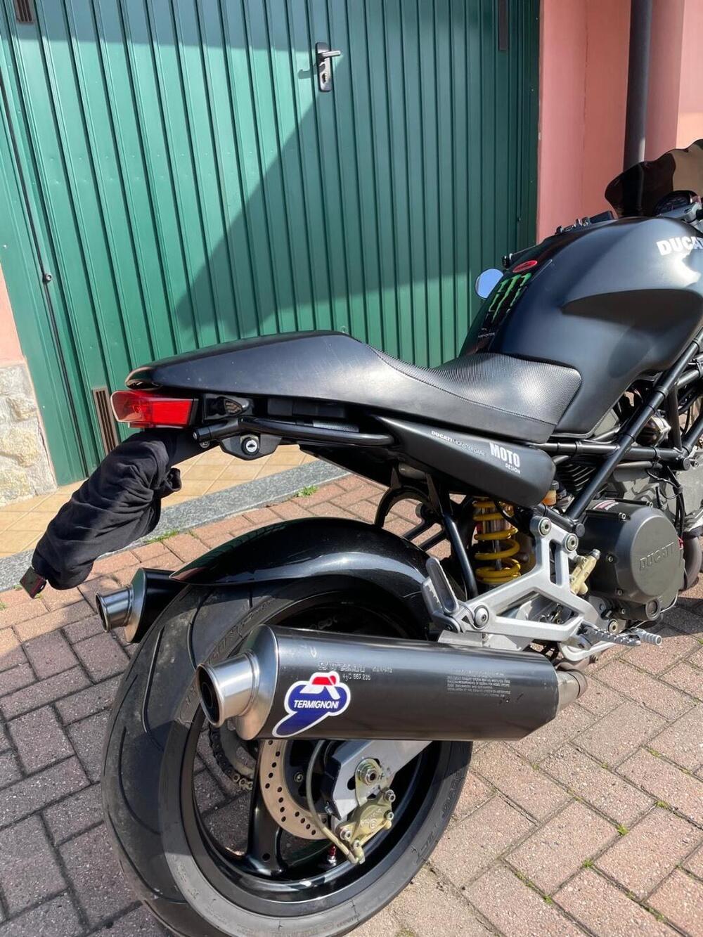 Ducati Monster 600 Dark (1998 - 01) (11)