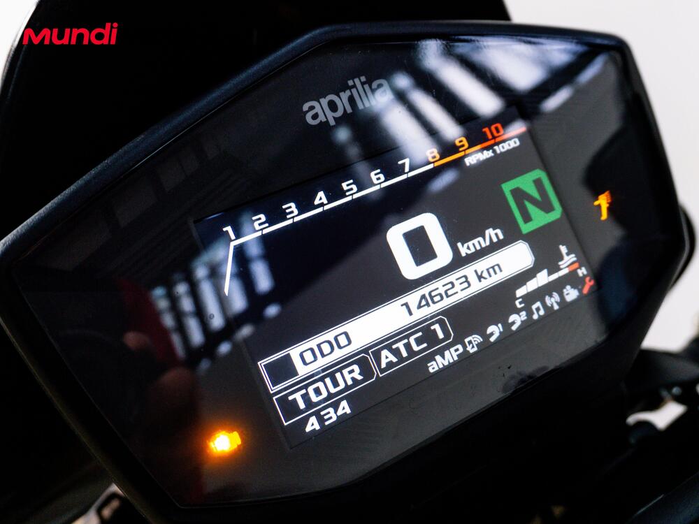 Aprilia Dorsoduro 900 (2017 - 20) (12)