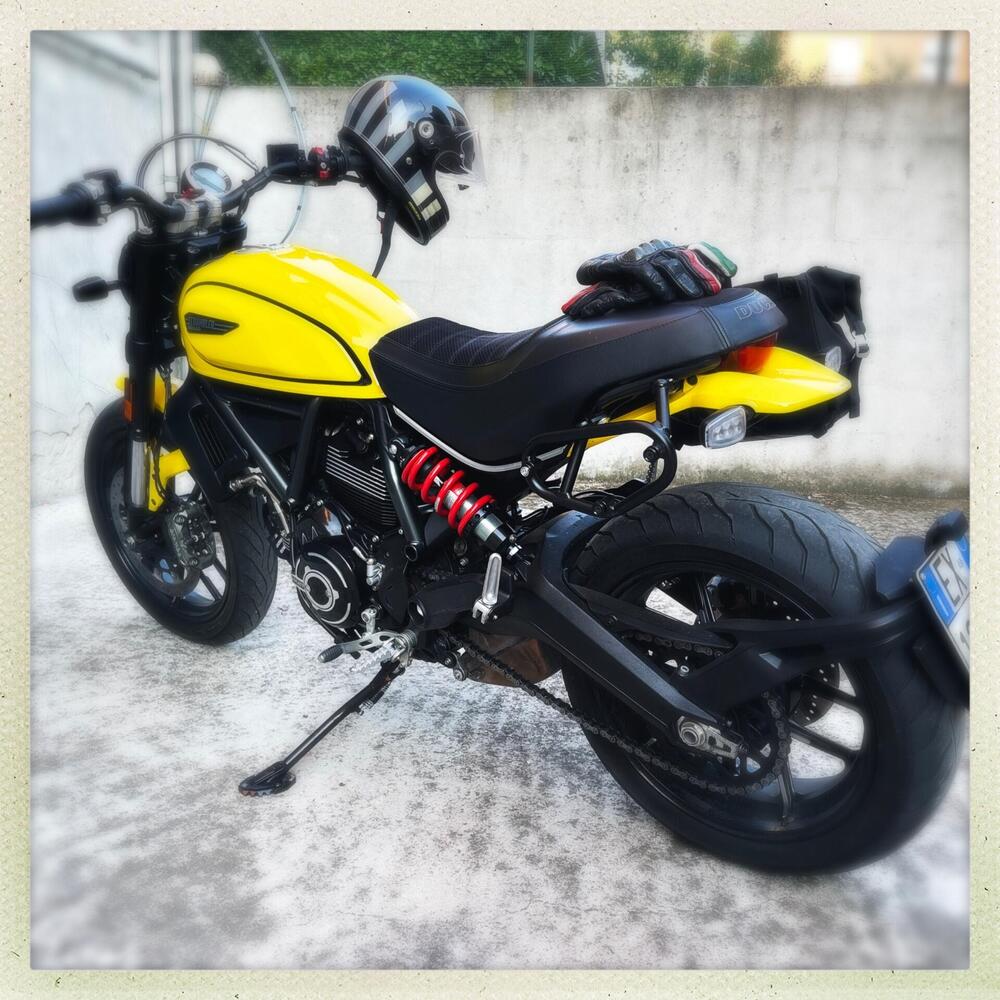 Ducati Scrambler 800 Icon (2021 - 22) (2)