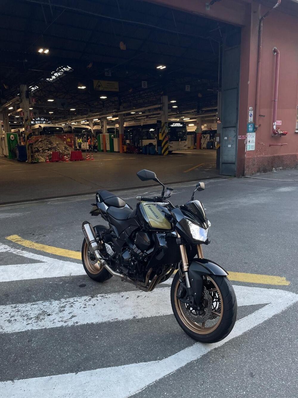 Kawasaki Z 750 R (2011 - 14)