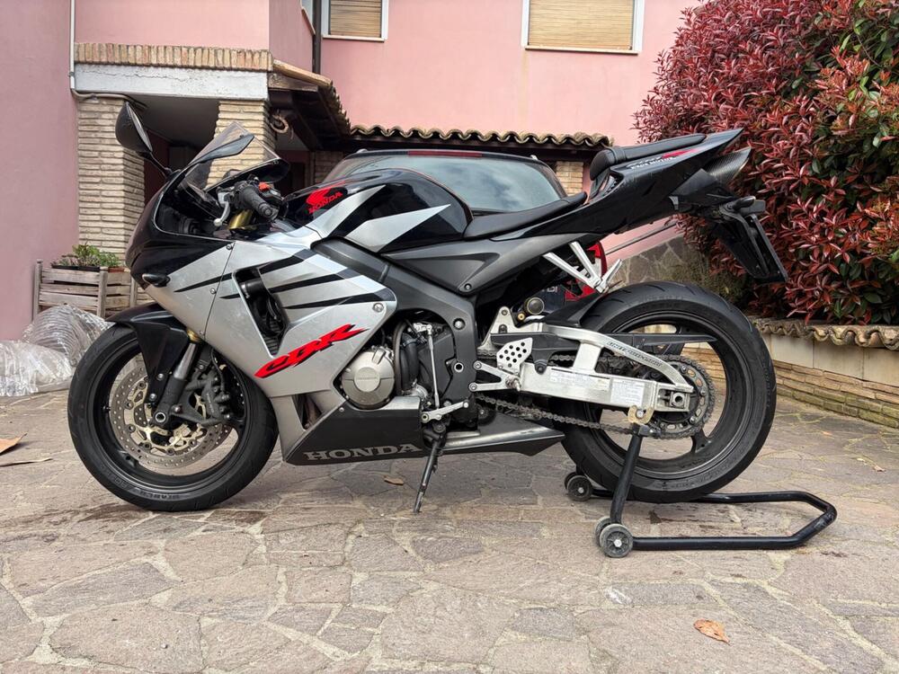 Honda CBR 600 RR (2005 - 06)