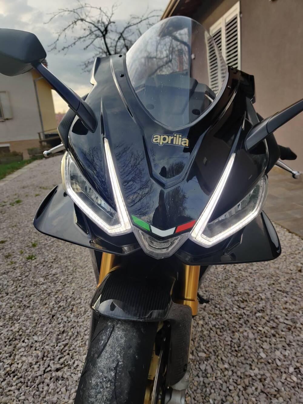 Aprilia RSV4 1100 Factory (2021 - 24) (3)