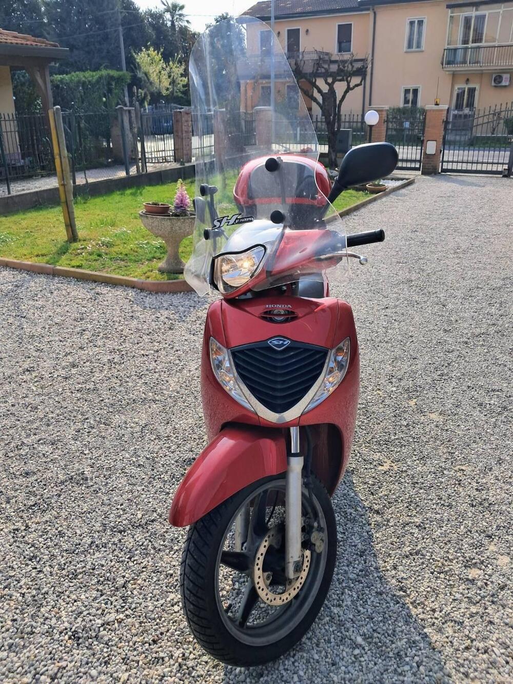 Honda @ 125 (2000 - 06) (2)