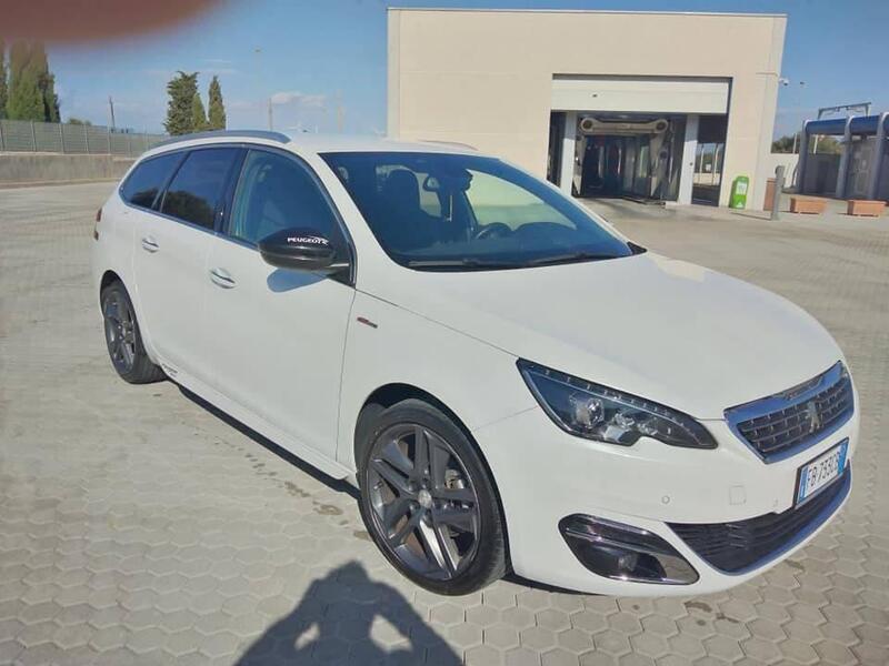 Peugeot 308 SW usata a Taranto
