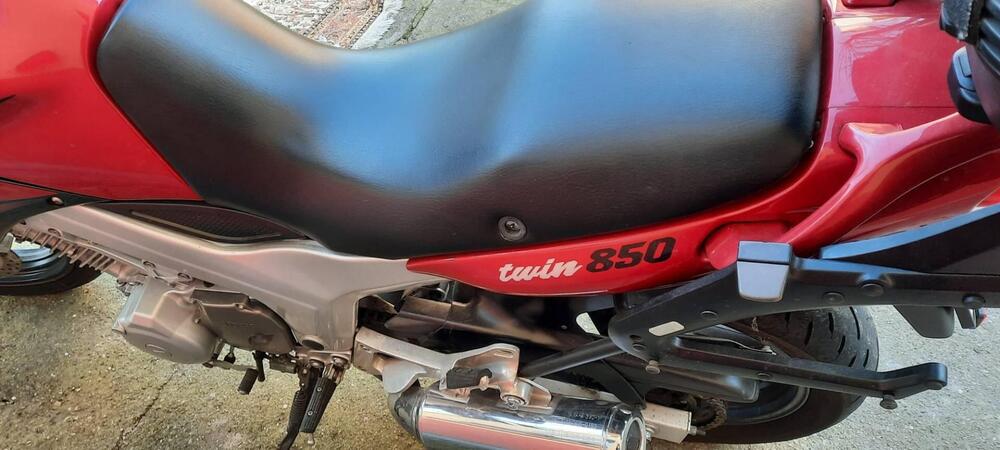 Yamaha TDM 850 (1996 - 01) (2)