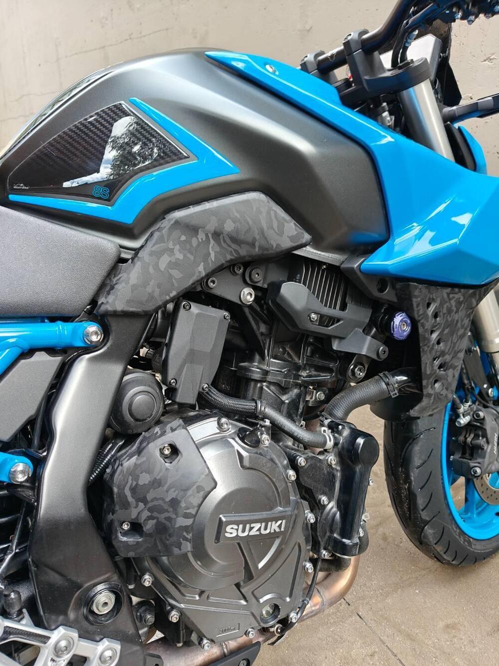 Suzuki GSX-8S (2023 - 24) (9)
