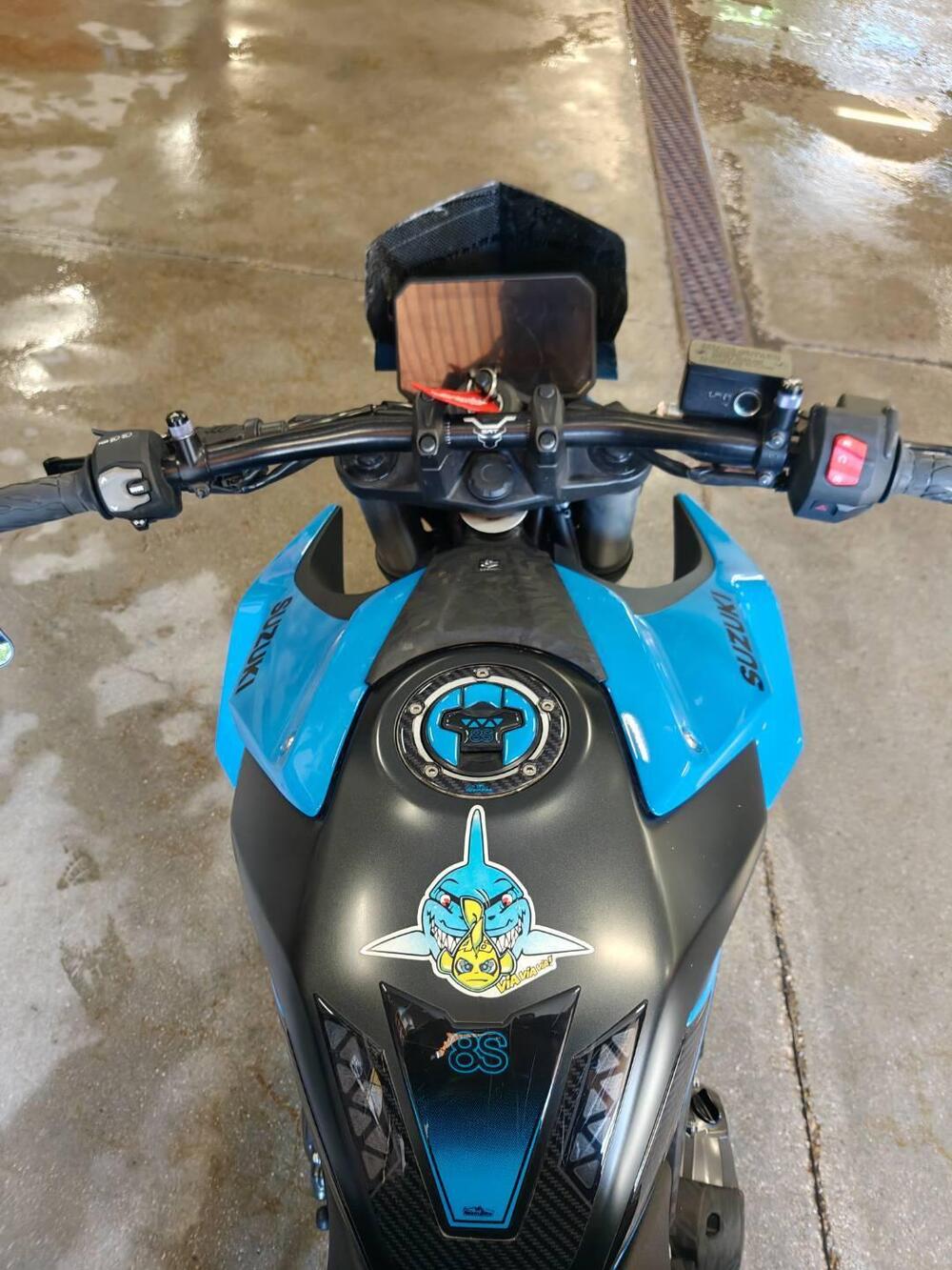 Suzuki GSX-8S (2023 - 24) (12)
