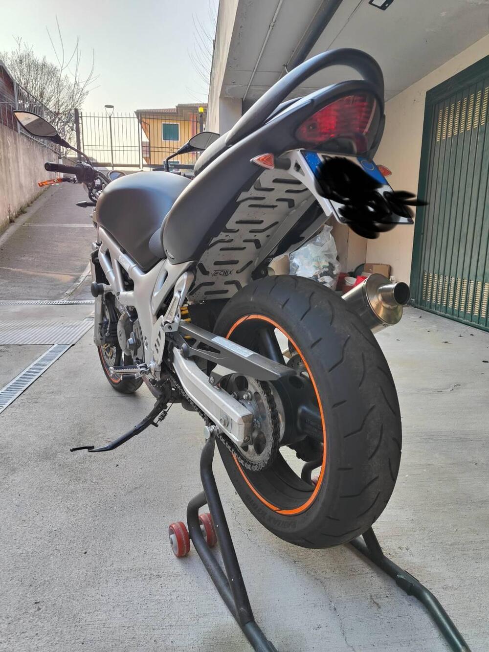 Suzuki SV 650 (2003 - 06) (5)