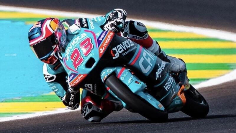 MotoGP 2026. GP del Brasile. Moto3: Maximo Quiles vince dopo la bandiera rossa. Super rimonta di Guido Pini, quinto. Caduto Matteo Bertelle [RISULTATI]