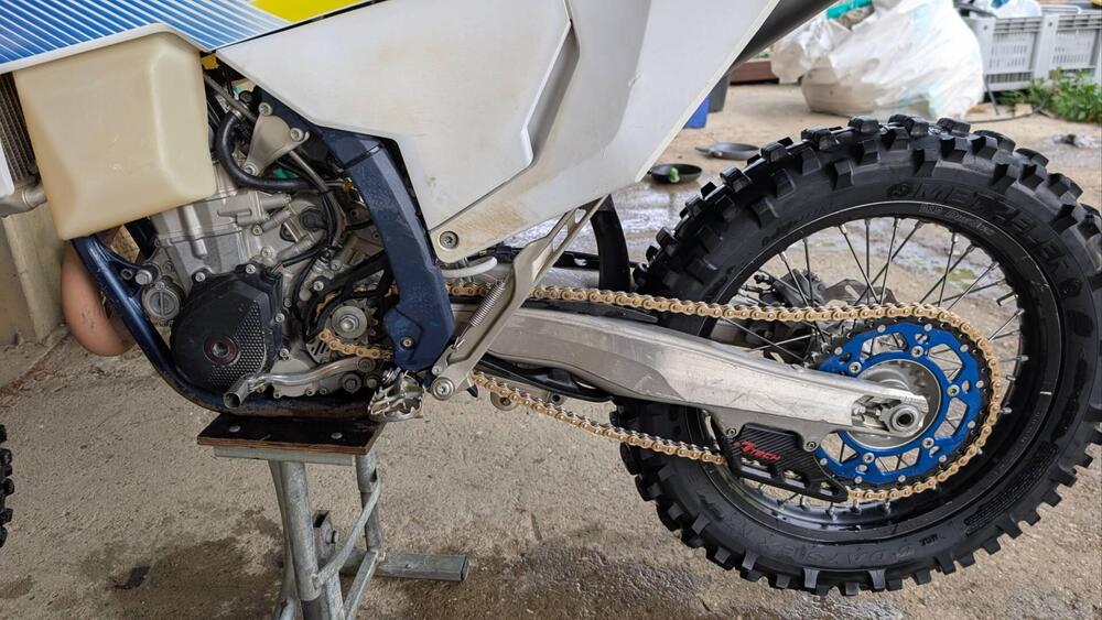 Husqvarna FE 450 (2024) (8)